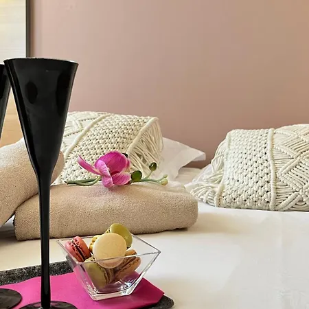 מלון דירות Hoteliere Natureva & אגדה