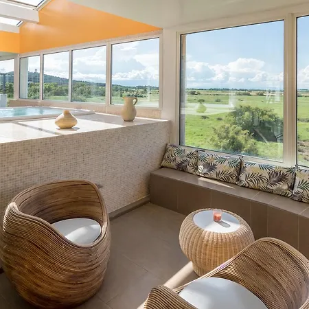 Hoteliere Natureva & 4* Агд