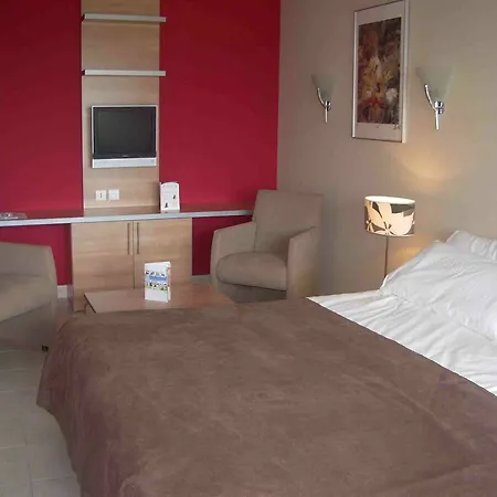 Aparthotel Hoteliere Natureva & 4*