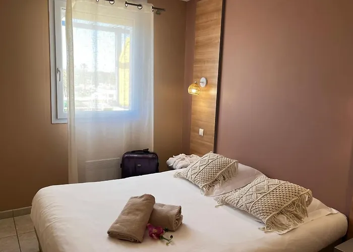 Hoteliere Natureva & 4* Agde